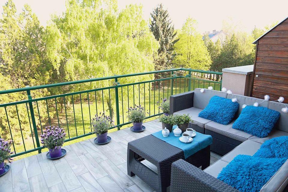 Monarchia Apartman Sunny Mosonmagyaróvár Екстериор снимка