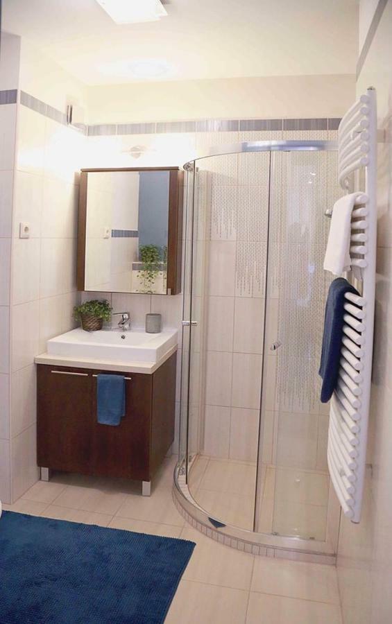 Monarchia Apartman Sunny Mosonmagyaróvár Екстериор снимка